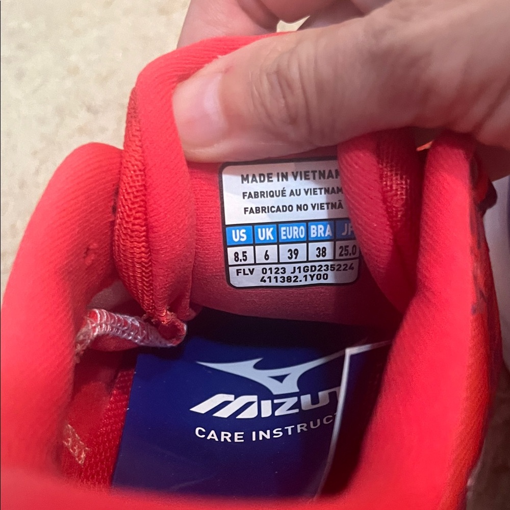 Mizuno Wave Riders - Picture 4 of 4